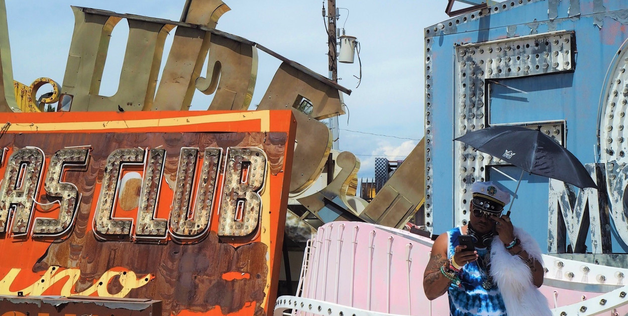 Neon Sign Museum i Las Vegas er native art i glittet fortolkning